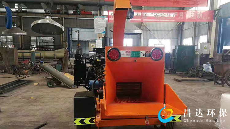 hc6130樹(shù)枝粉碎機(jī)9.jpg